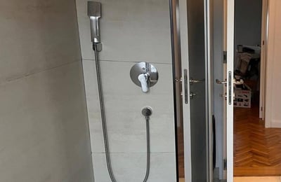 Location d’un appartement spacieux de 2 pièces, 67 m², au centre de Belgrade, Serbie